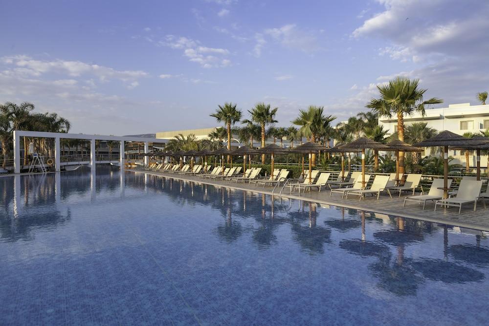 Blue Lagoon Resort Lambi  Exterior foto
