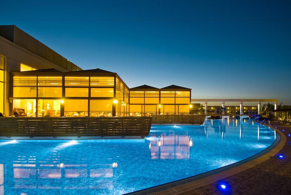 Blue Lagoon Resort Lambi  Exterior foto