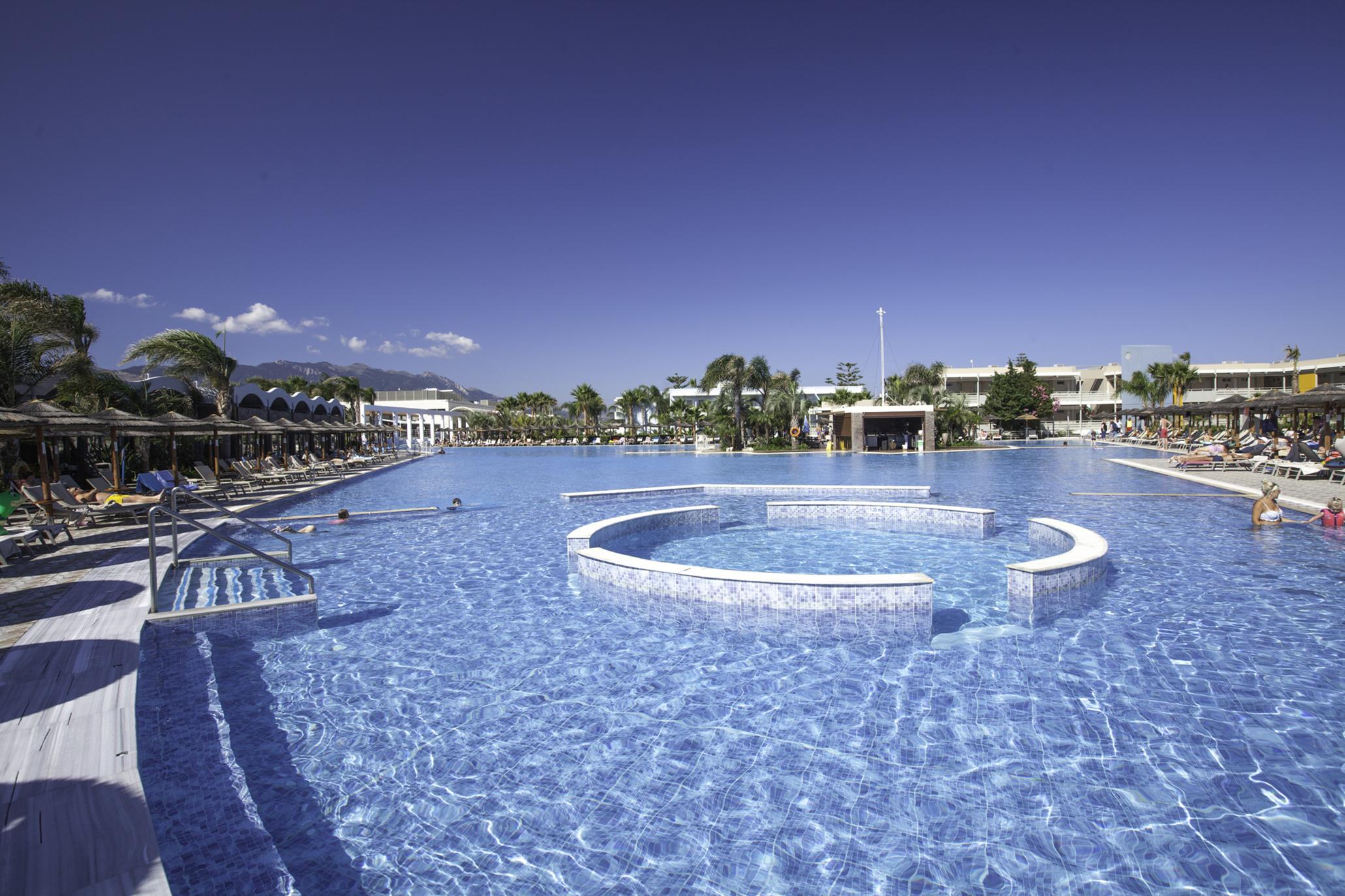 Blue Lagoon Resort Lambi  Exterior foto