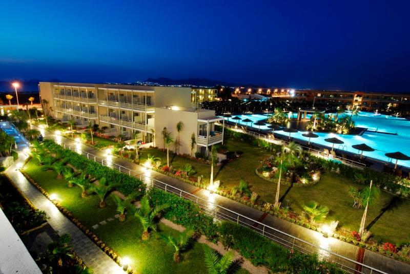 Blue Lagoon Resort Lambi  Exterior foto